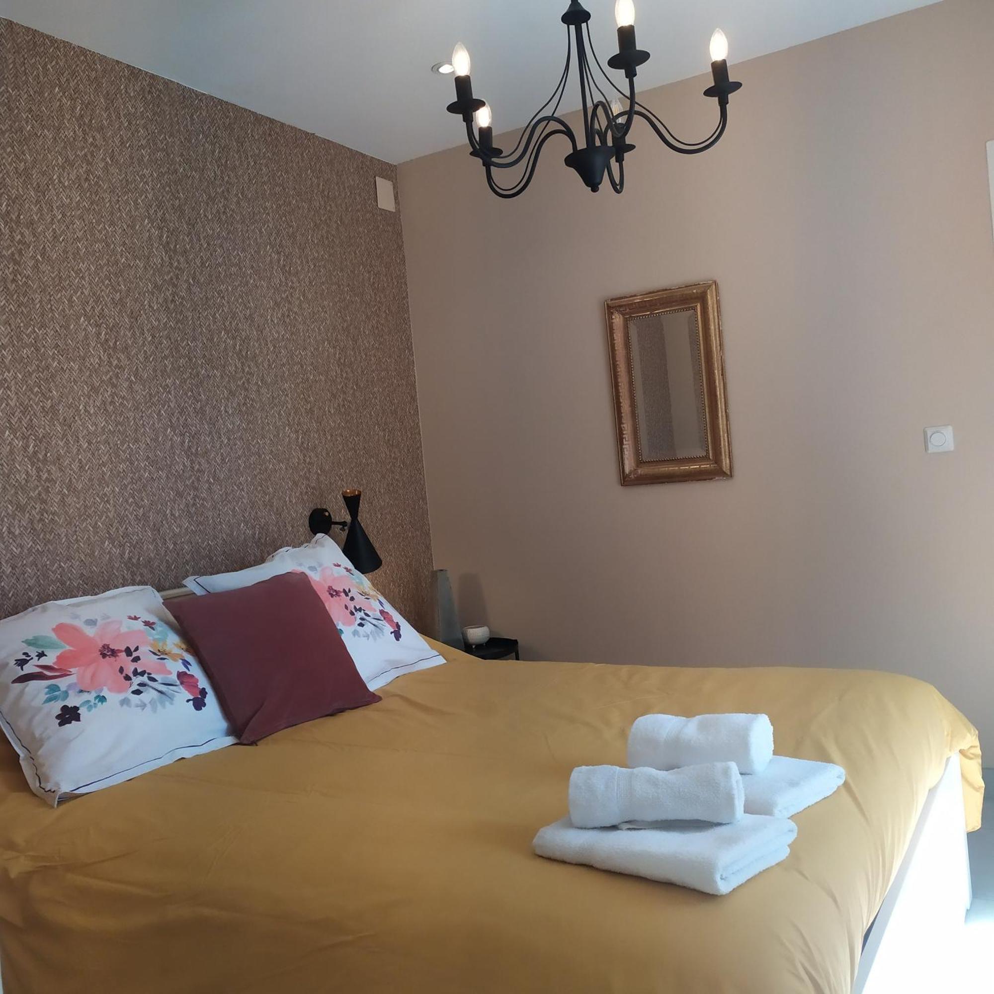 Chambre Dans Colombier A 10 Mn De Віші Екстер'єр фото